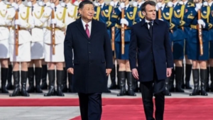 Honneurs militaires rendus à Macron lors de sa récente visite en Chine. Source : Ministère des Affaires étrangères de la RPC